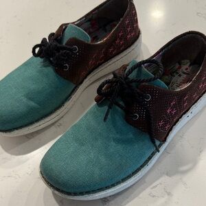 Justin Teal and Brown Casual Shoes sz 7.5